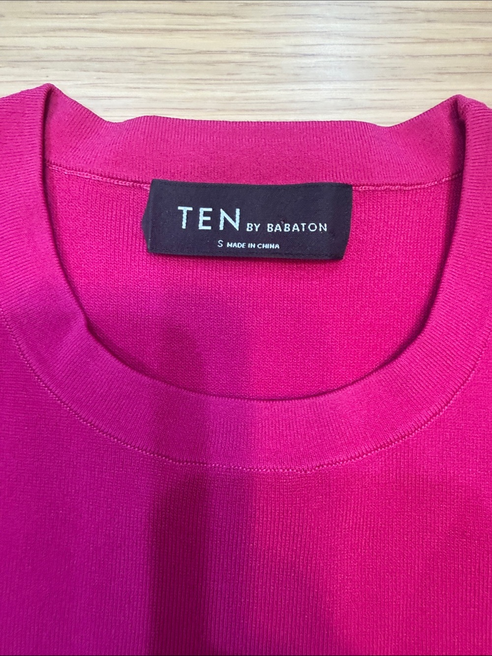 TEN by Aritzia Hot Pink Cropped Long Sleeve Top - Picture 5 of 7